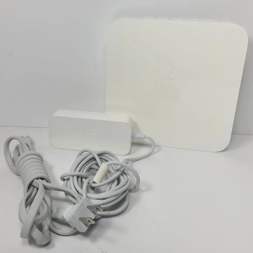 Apple AirPort Extreme Base Station A1354 Wi-Fi Router with Power Adapter